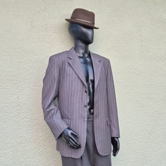 Cooper & Nelson Men's Classic Gray (3) Button Pin-Striped Luxe Blazer - Picture 5 of 17